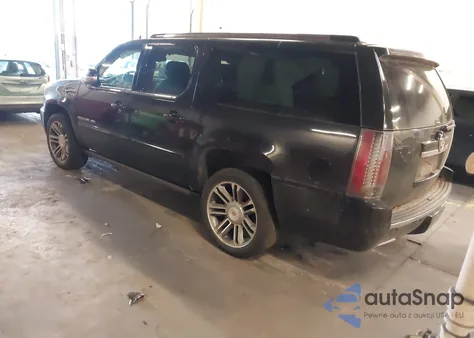 2013 Cadillac Escalade Esv Premium z USA, uszkodzony, nr VIN 1GYS4JEF6DR368159